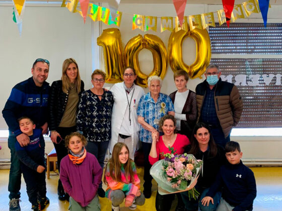 Celebrem 100 anys de Carmen García Lorca, resident de la residència Lantus Tona.