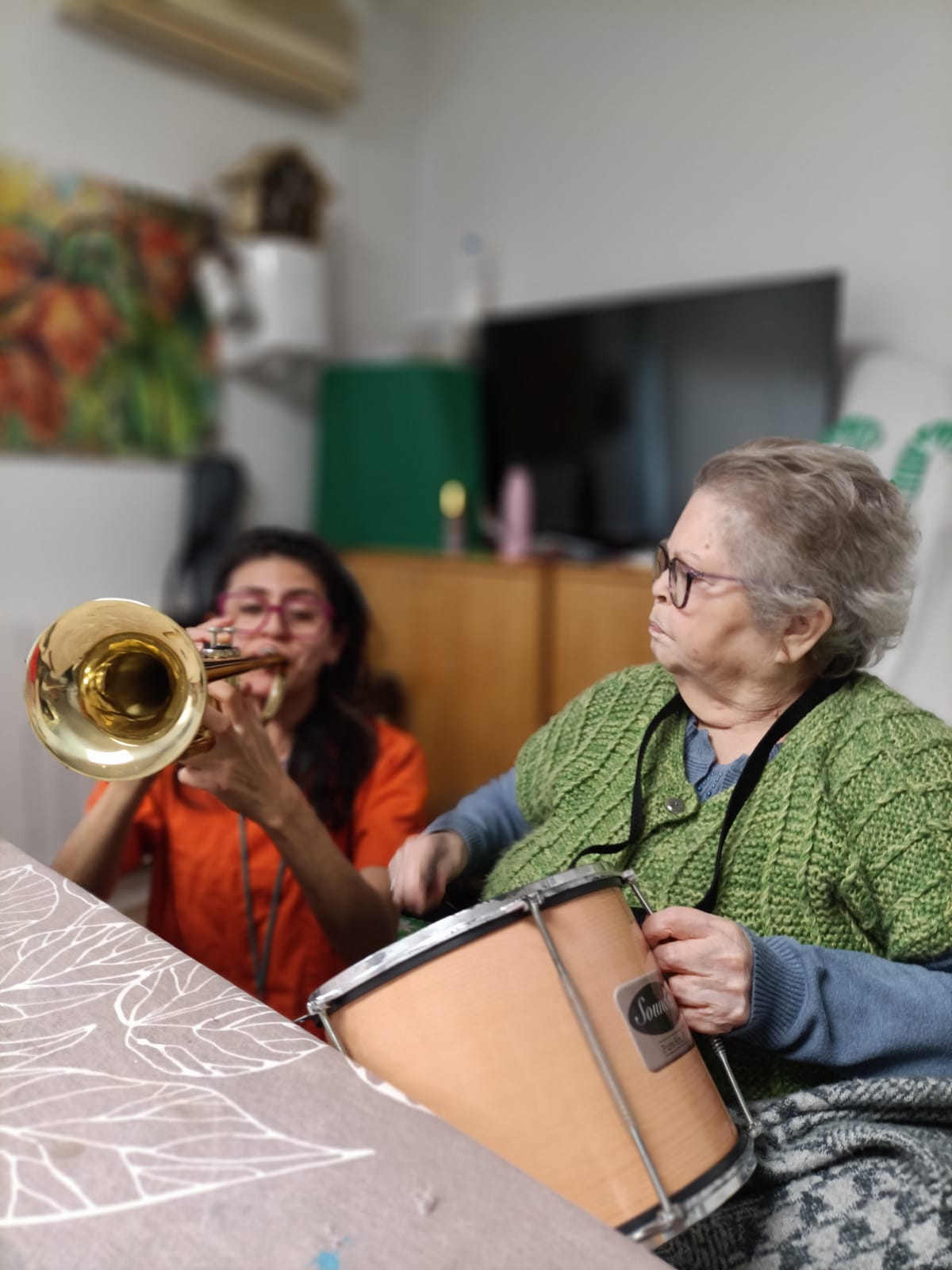 En Grup Lantus trabajamos el estímulo cognitivo de las personas mayores con la musicoterapia